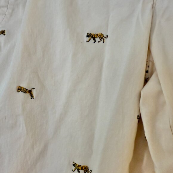 Talbots Relaxed Chino Tiger Embroidery Print 6P Petite Khakis Patterned - Picture 5 of 10